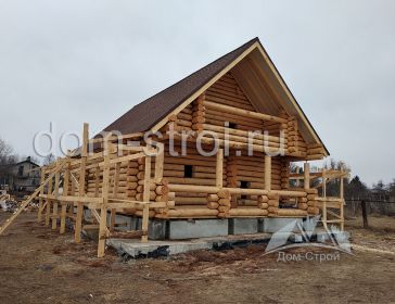 Дом по проекту Сруб-10 из бревна ручной рубки